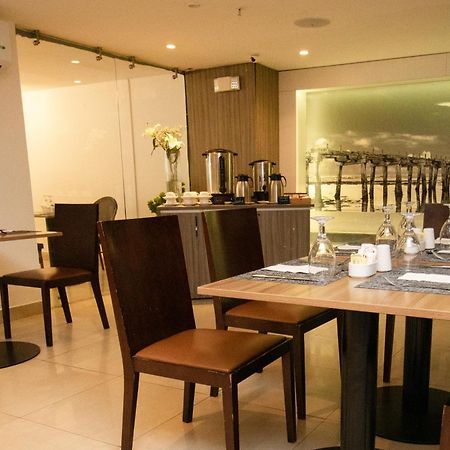Ramada By Wyndham Panama Via Argentina Hotel Екстериор снимка