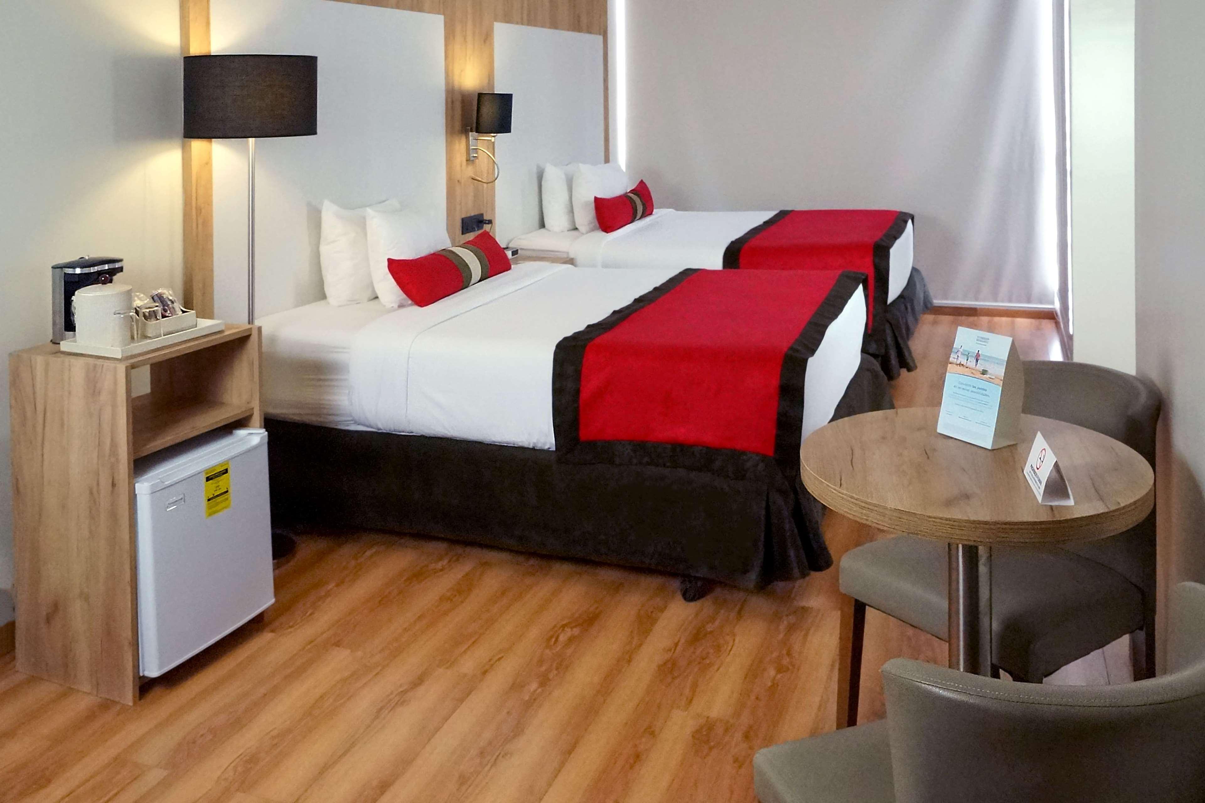 Ramada By Wyndham Panama Via Argentina Hotel Екстериор снимка