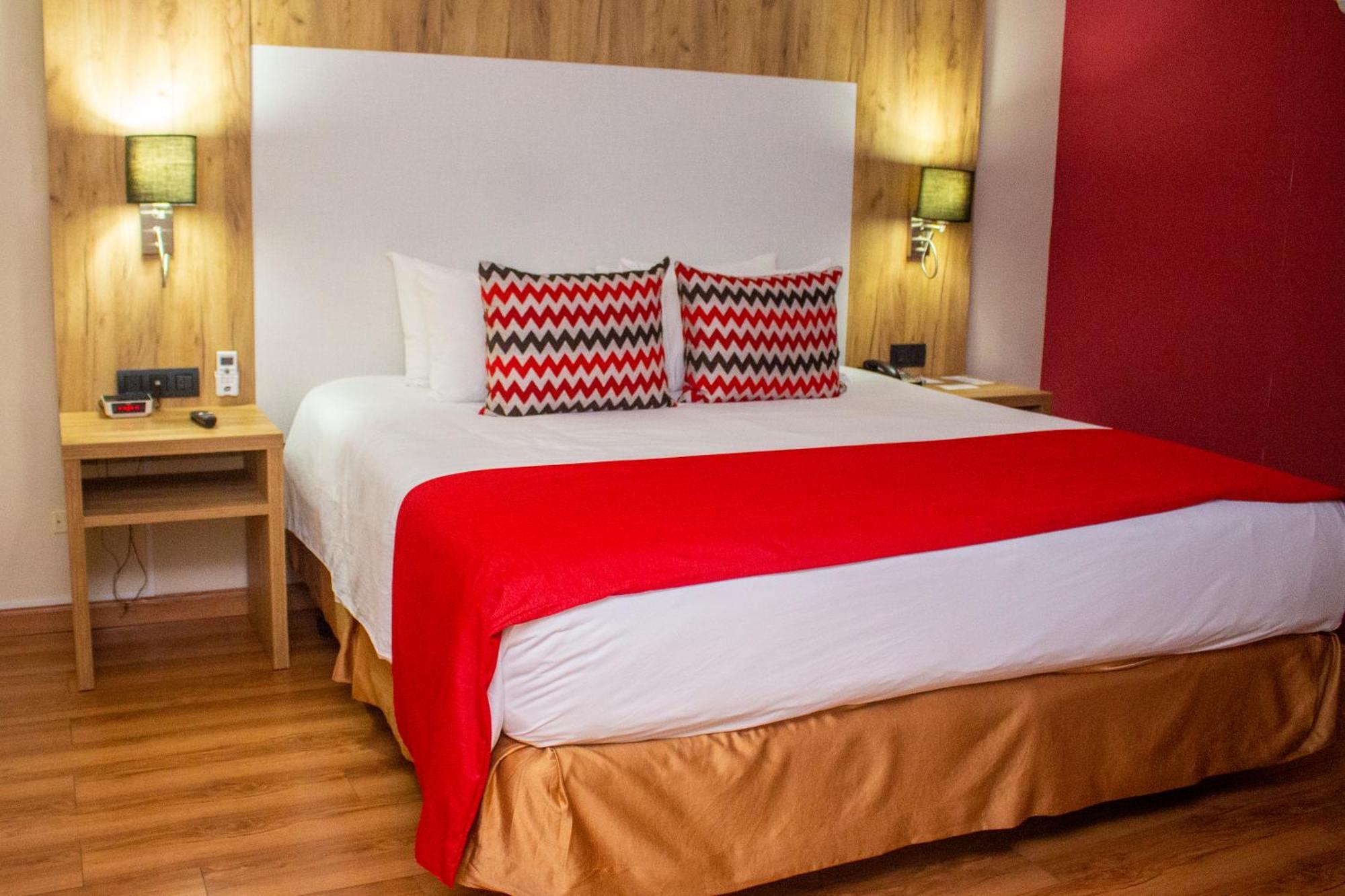 Ramada By Wyndham Panama Via Argentina Hotel Екстериор снимка