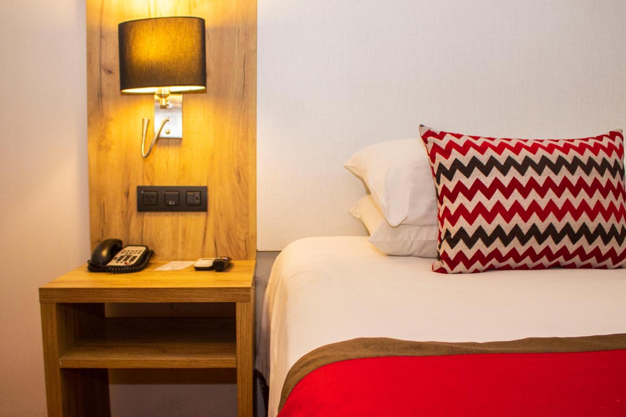Ramada By Wyndham Panama Via Argentina Hotel Екстериор снимка