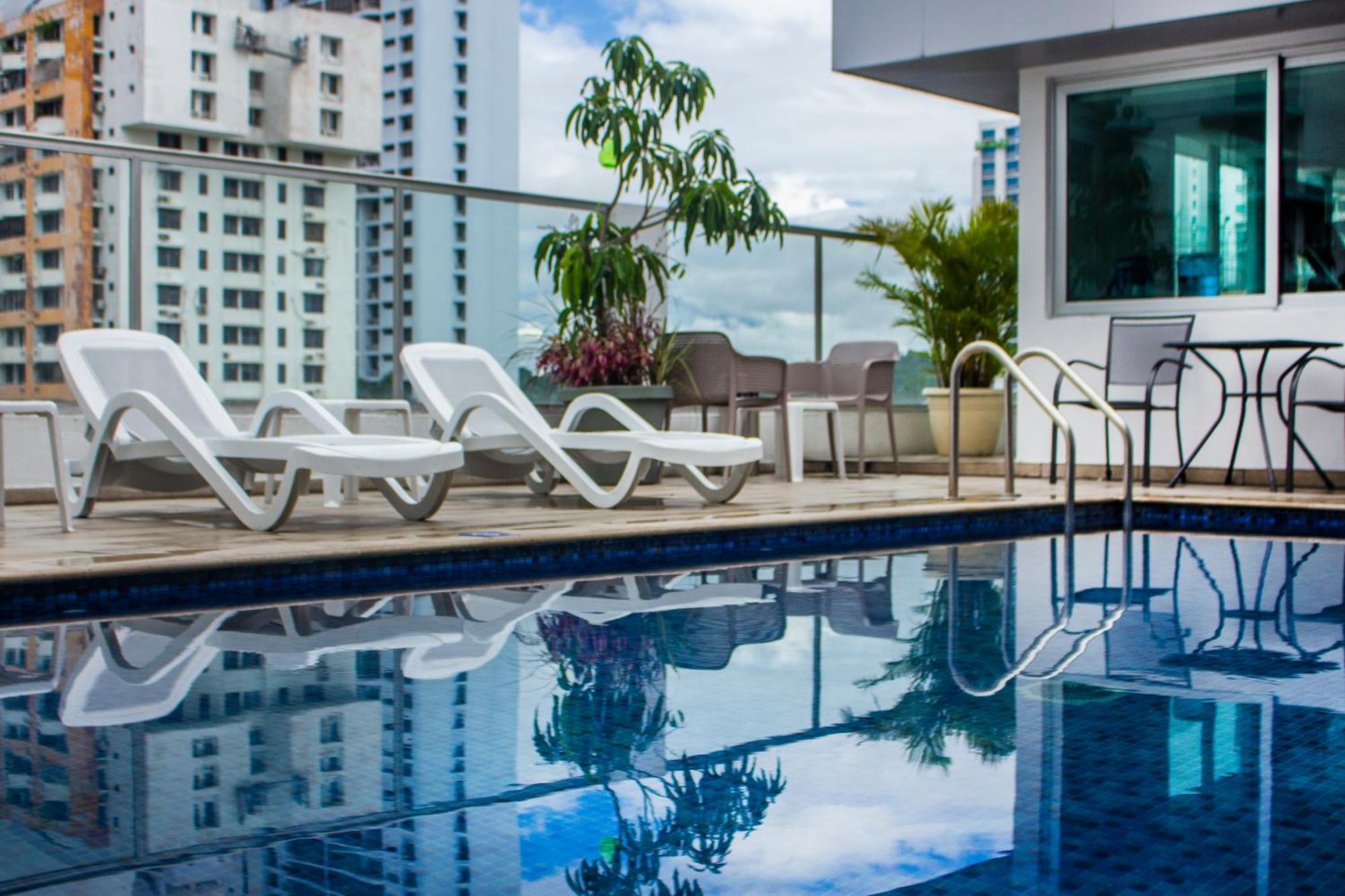 Ramada By Wyndham Panama Via Argentina Hotel Екстериор снимка