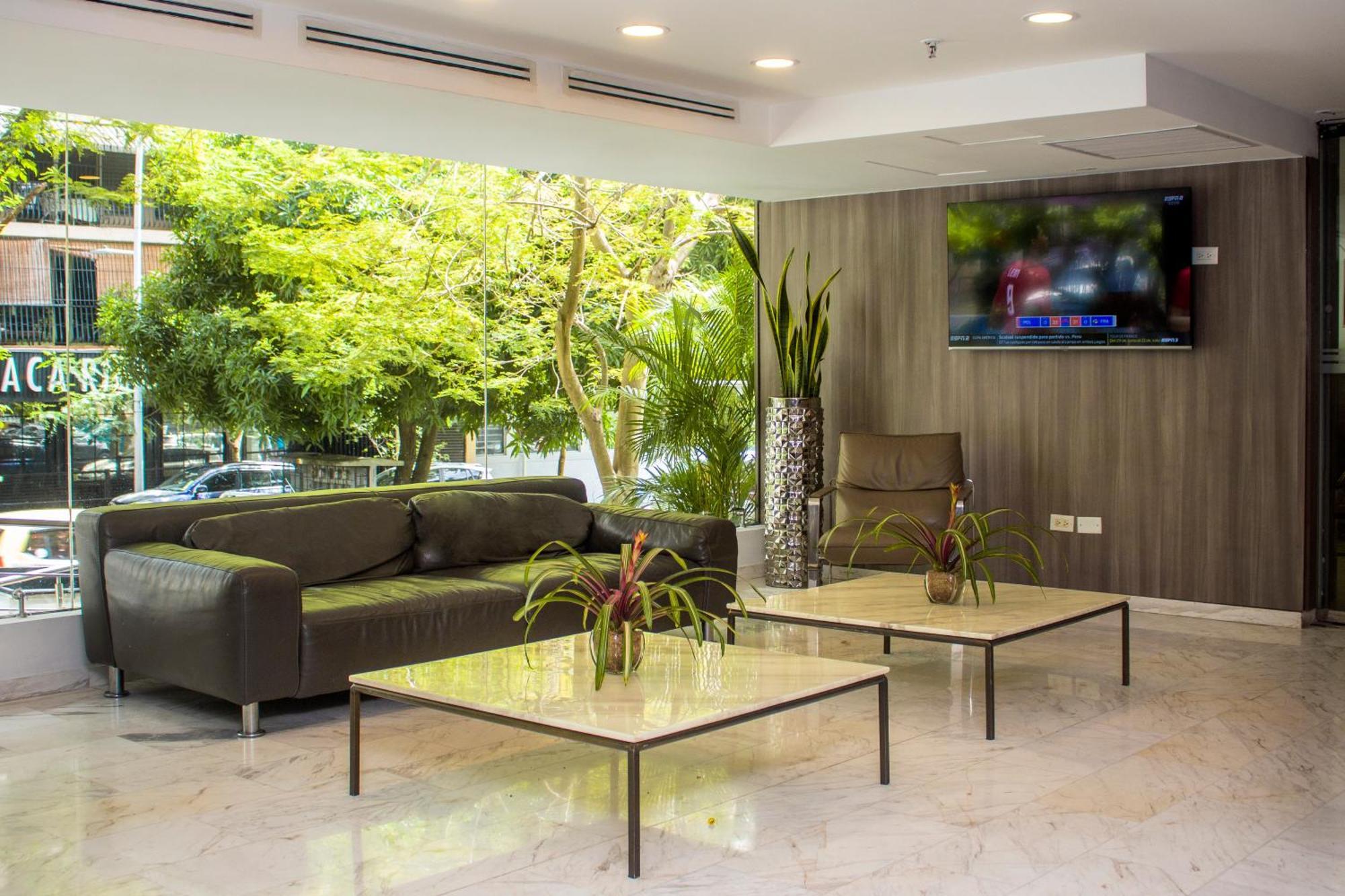 Ramada By Wyndham Panama Via Argentina Hotel Екстериор снимка