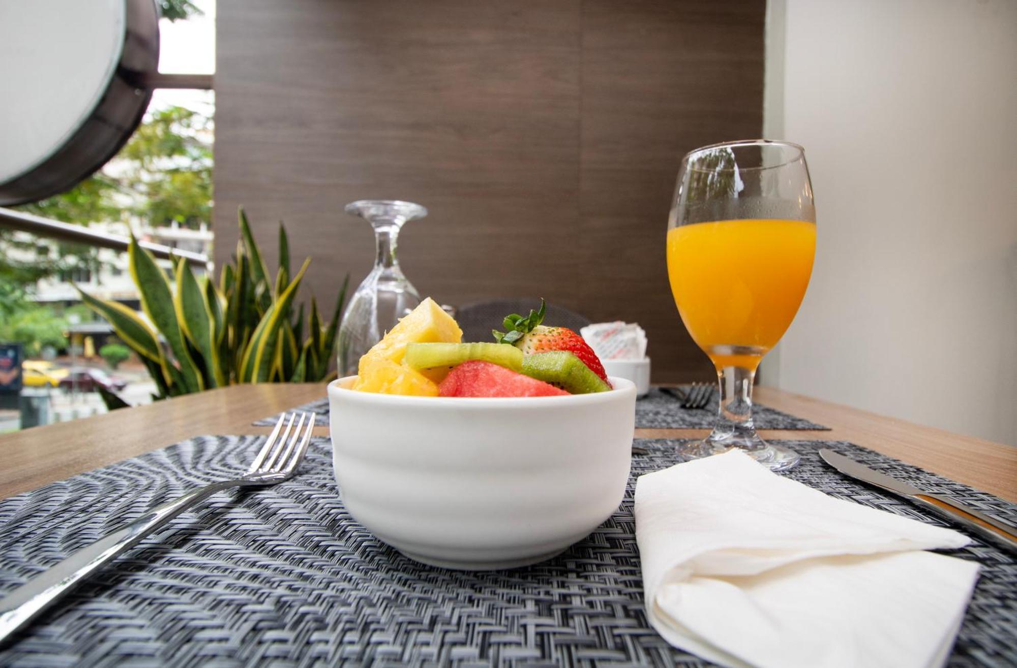Ramada By Wyndham Panama Via Argentina Hotel Екстериор снимка