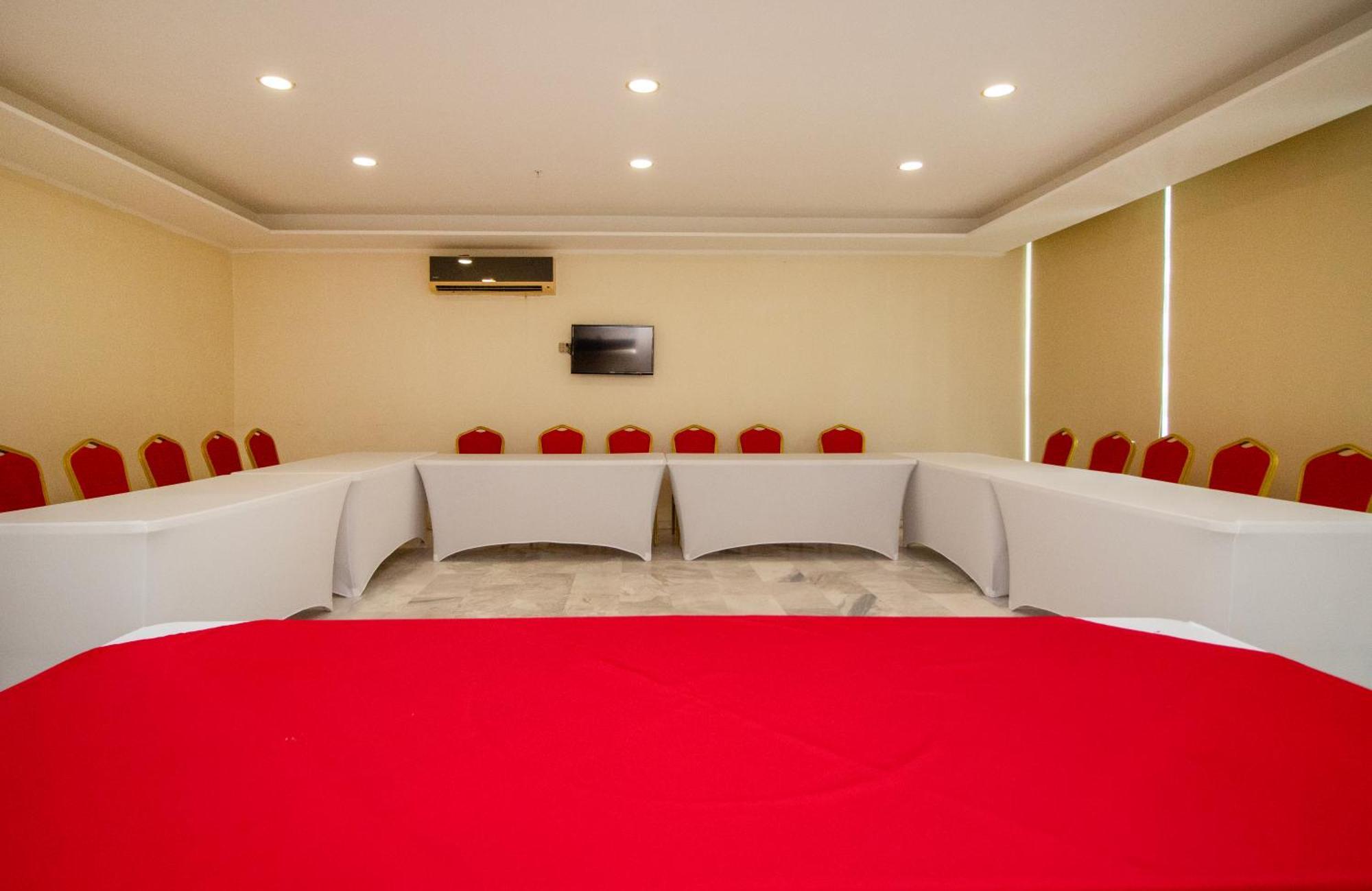 Ramada By Wyndham Panama Via Argentina Hotel Екстериор снимка