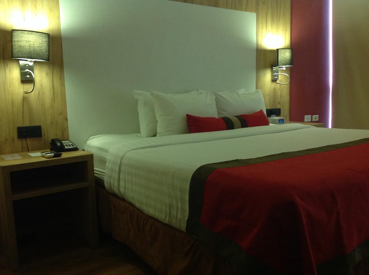 Ramada By Wyndham Panama Via Argentina Hotel Екстериор снимка